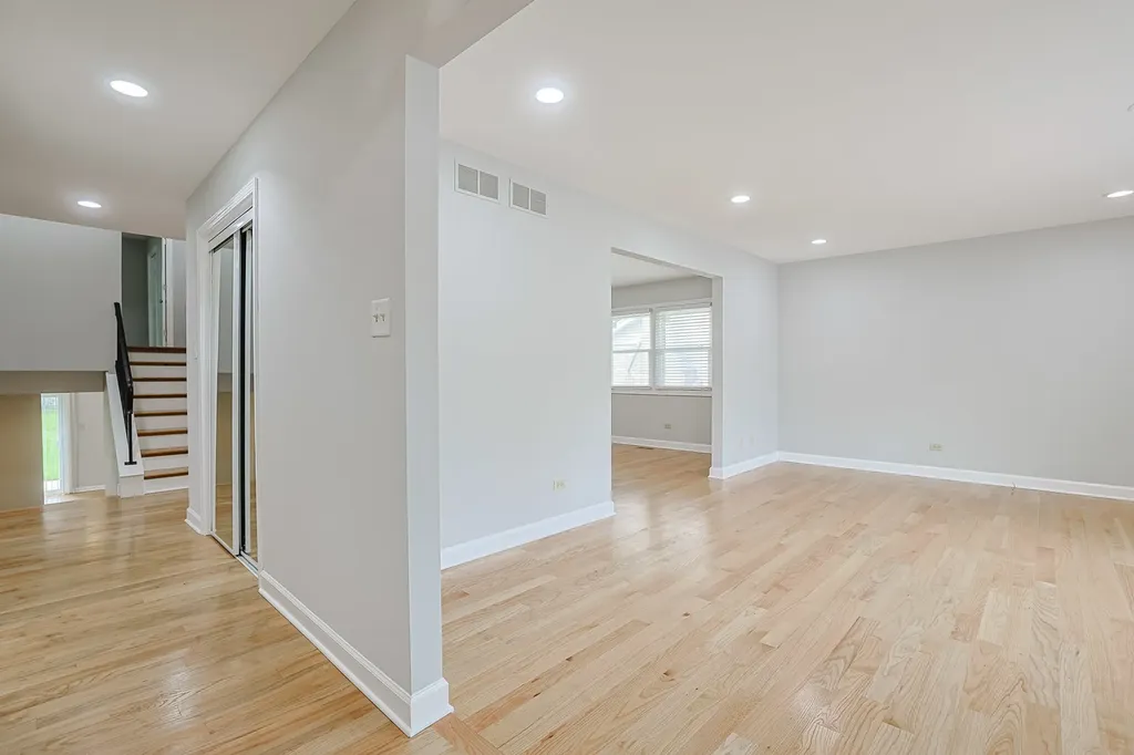 1213 Hawkins Avenue Downers Grove IL 60516