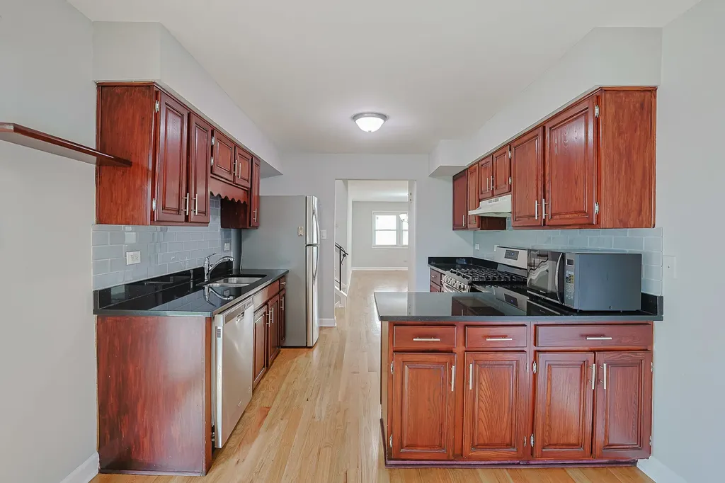 1213 Hawkins Avenue Downers Grove IL 60516