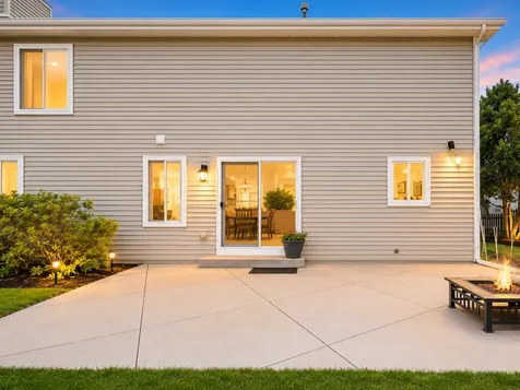 2463 Warm Springs Lane Naperville IL 60564