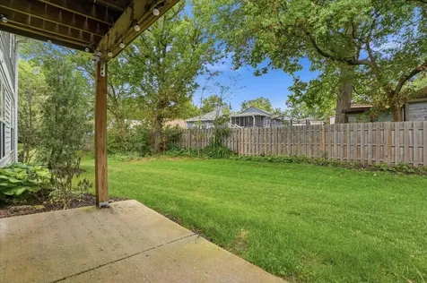 1291 North Red Oak Circle Round Lake Beach IL 60073