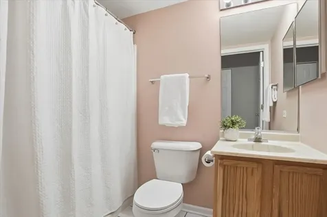 1291 North Red Oak Circle Round Lake Beach IL 60073