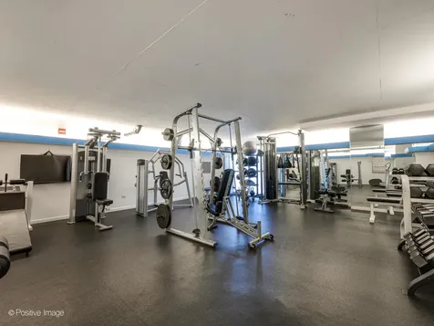 2800 North Lake Shore Drive Chicago IL 60657