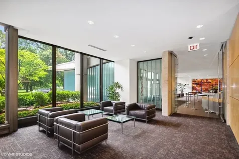 2800 North Lake Shore Drive Chicago IL 60657