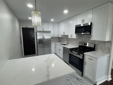 9561 Dee Road Des Plaines IL 60016