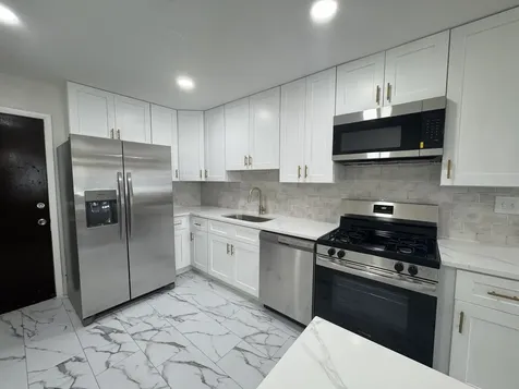 9561 Dee Road Des Plaines IL 60016