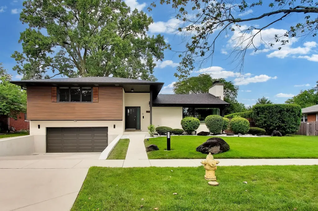 818 East Avenue Park Ridge IL 60068