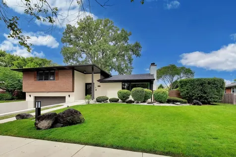 818 East Avenue Park Ridge IL 60068