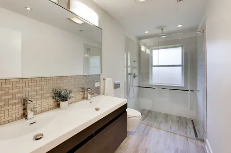 818 East Avenue Park Ridge IL 60068
