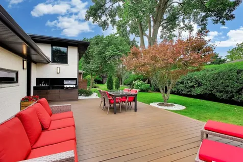 818 East Avenue Park Ridge IL 60068