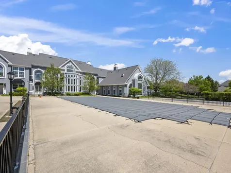 301 Lynwood Circle Bloomingdale IL 60108