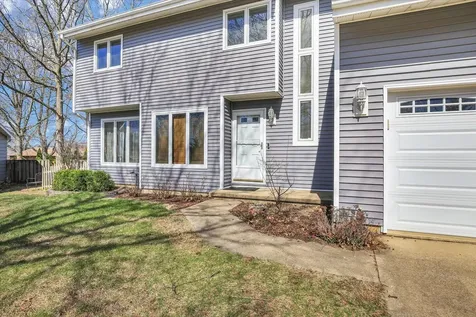 4 Genevieve Lane Champaign IL 61822