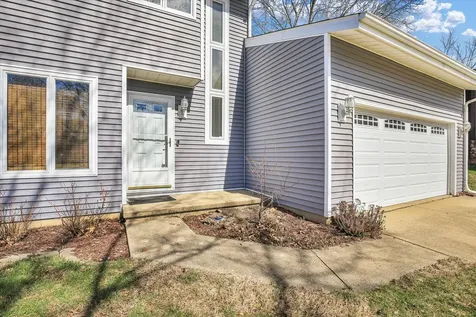 4 Genevieve Lane Champaign IL 61822