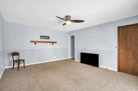 4 Genevieve Lane Champaign IL 61822