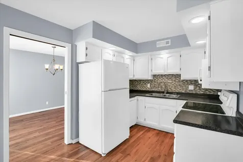 4 Genevieve Lane Champaign IL 61822