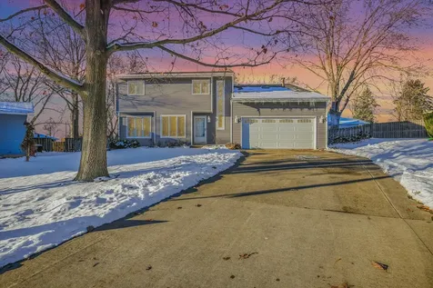 4 Genevieve Lane Champaign IL 61822