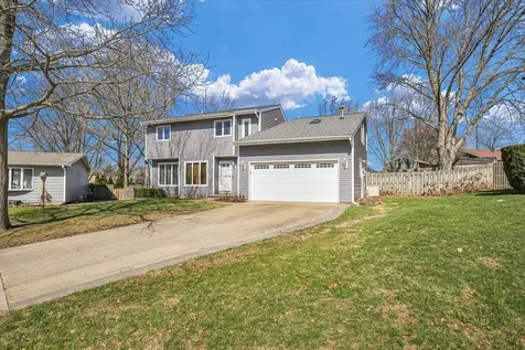 4 Genevieve Lane Champaign IL 61822