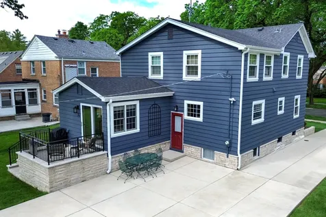 407 North Prospect Manor Avenue Mount Prospect IL 60056