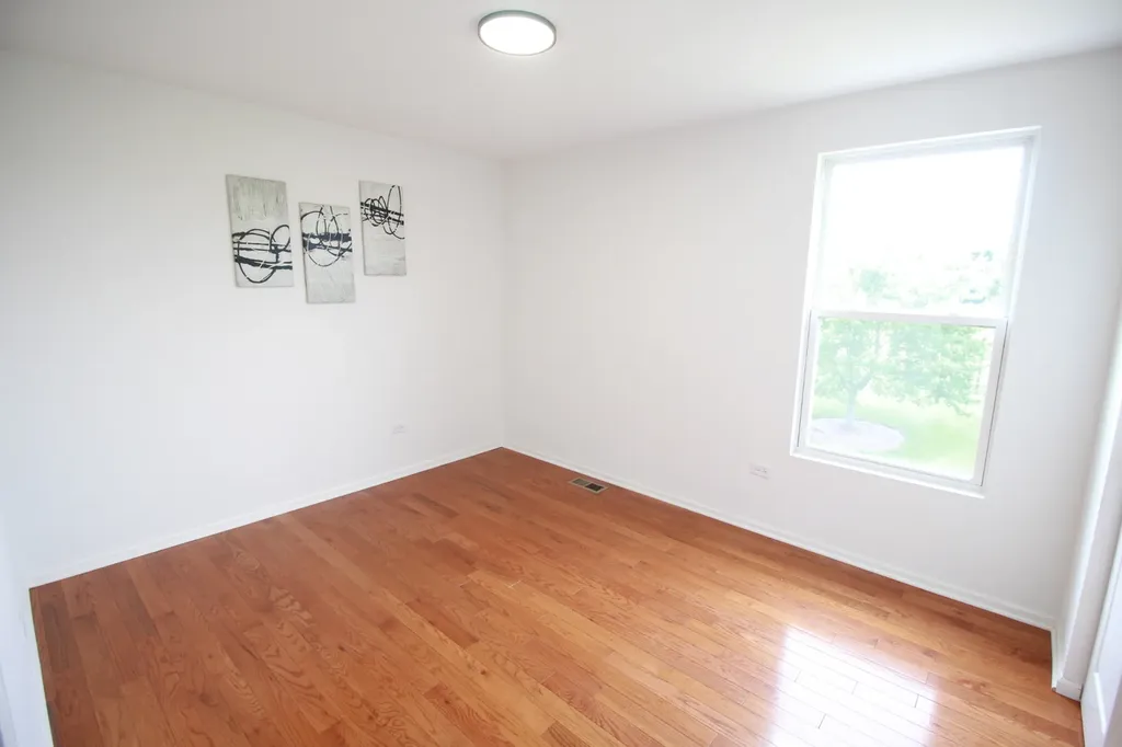 4 Catalpa Court Bolingbrook IL 60490