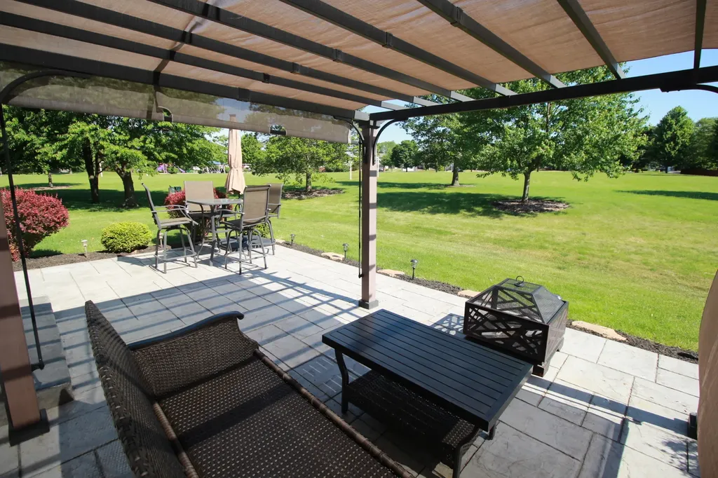 4 Catalpa Court Bolingbrook IL 60490