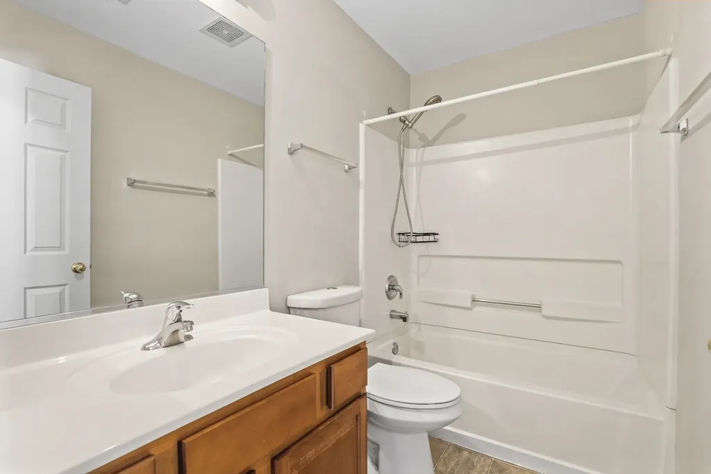 444 Jamestown Court Aurora IL 60502