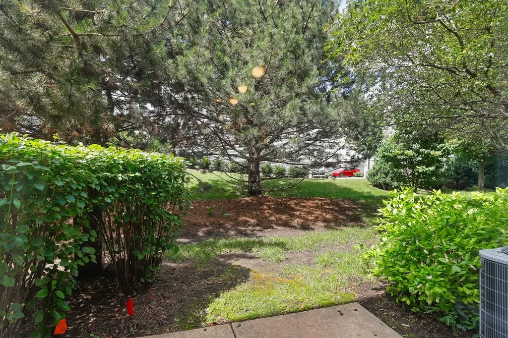 444 Jamestown Court Aurora IL 60502