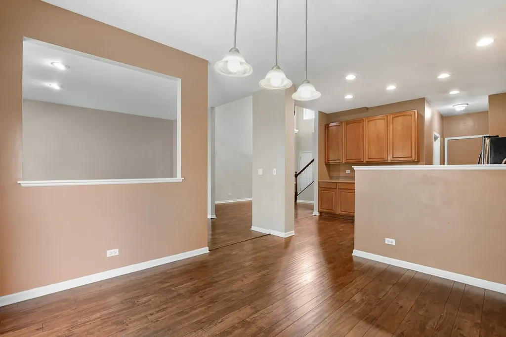 444 Jamestown Court Aurora IL 60502