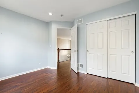 444 Jamestown Court Aurora IL 60502