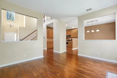 444 Jamestown Court Aurora IL 60502