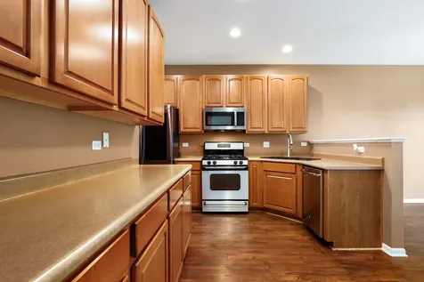444 Jamestown Court Aurora IL 60502
