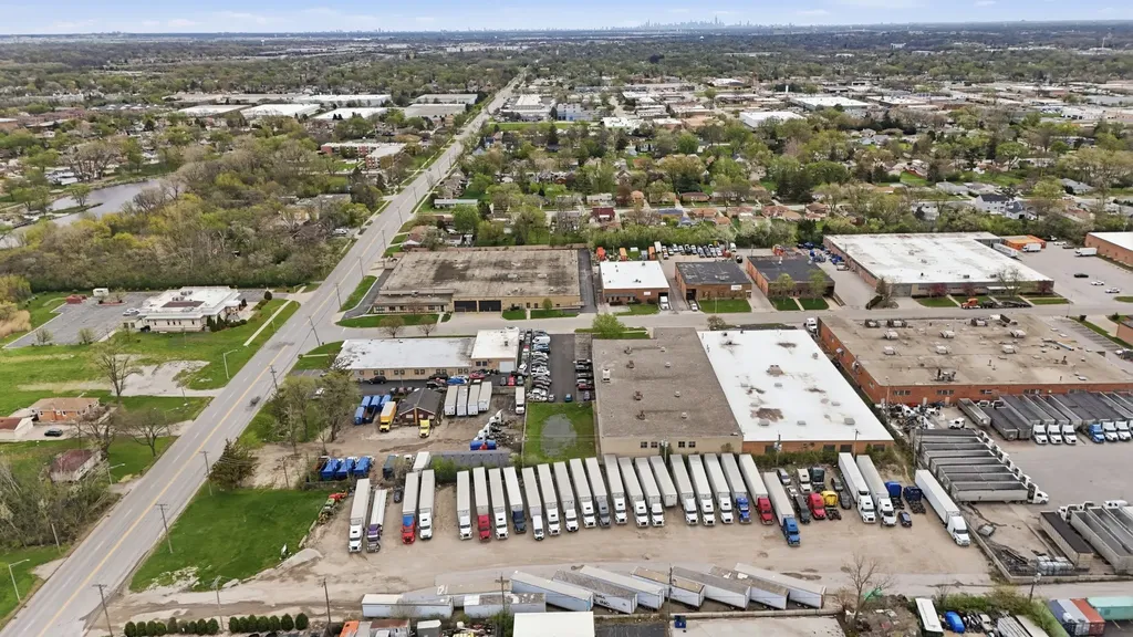 575 West Fullerton Avenue Addison IL 60101