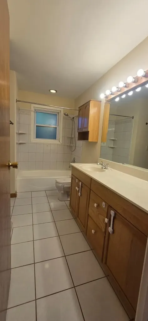 2 Willow Court Bolingbrook IL 60440