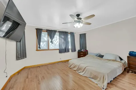 8622 West 90th Place Hickory Hills IL 60457