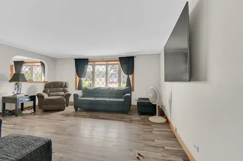 8622 West 90th Place Hickory Hills IL 60457