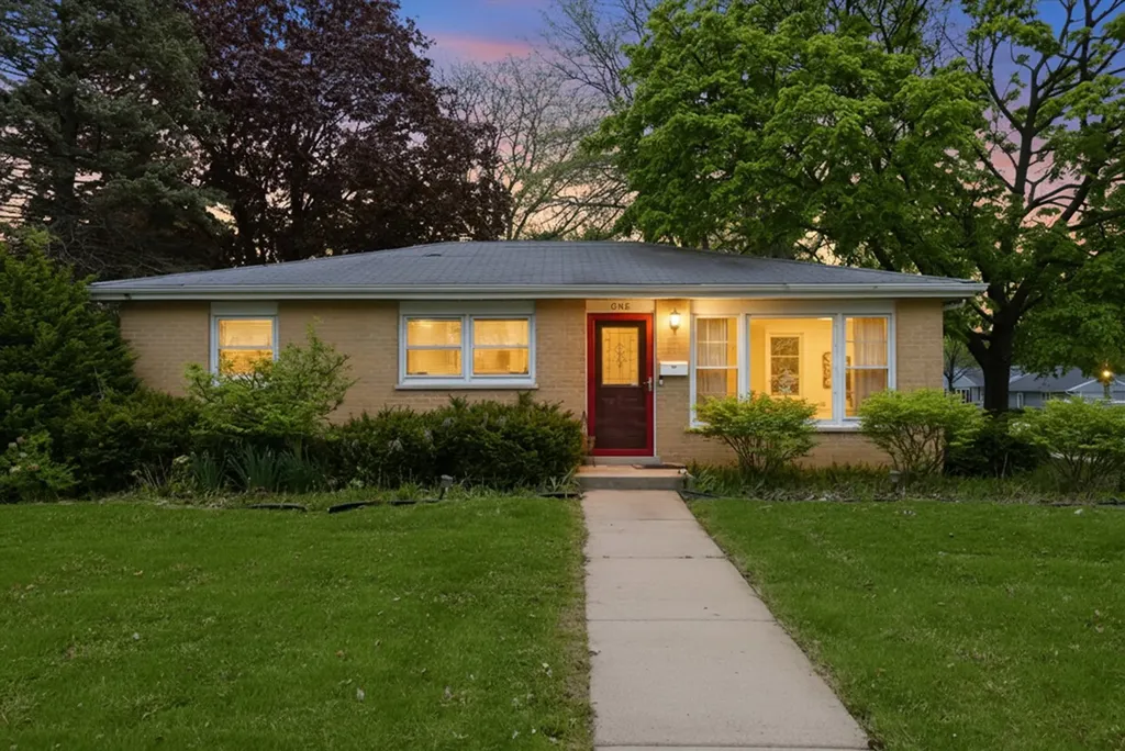 1 North Edward Street Mount Prospect IL 60056