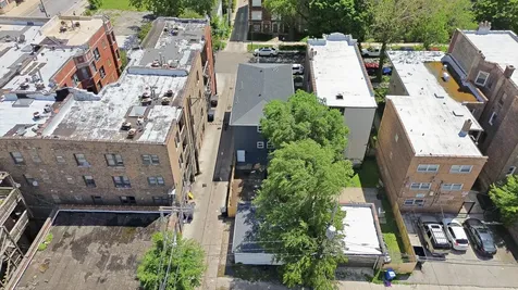 7914 South Essex Avenue Chicago IL 60617