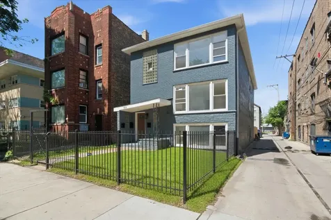 7914 South Essex Avenue Chicago IL 60617