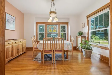 56 Whites Place Bloomington IL 61701