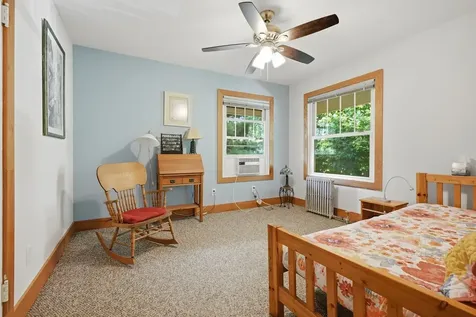 56 Whites Place Bloomington IL 61701