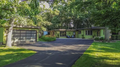 8623 South Roma Road Palos Park IL 60464