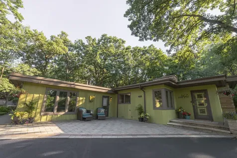 8623 South Roma Road Palos Park IL 60464