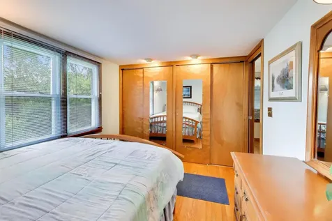 671 South 5th Avenue Des Plaines IL 60016