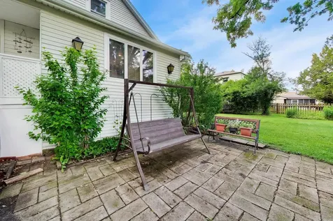 671 South 5th Avenue Des Plaines IL 60016