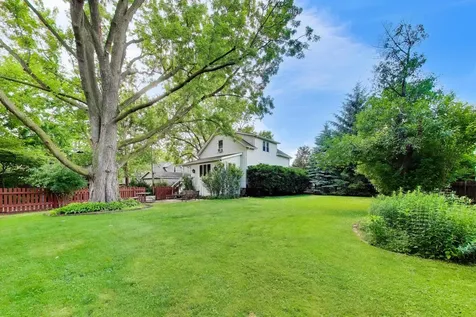 671 South 5th Avenue Des Plaines IL 60016