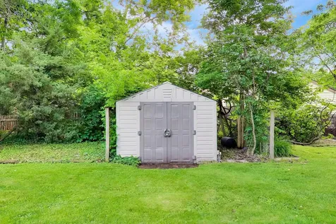 671 South 5th Avenue Des Plaines IL 60016