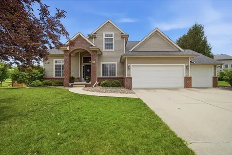9 Brookline Court Bloomington IL 61705