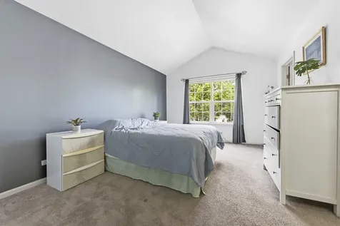 1327 Filly Lane Bartlett IL 60103