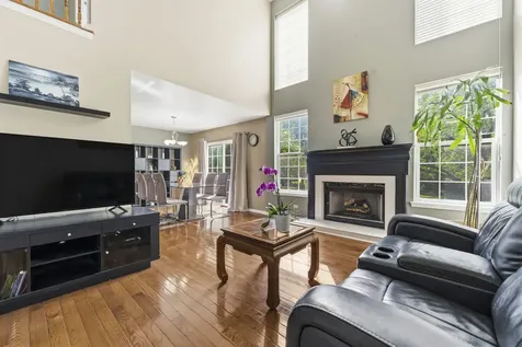1327 Filly Lane Bartlett IL 60103