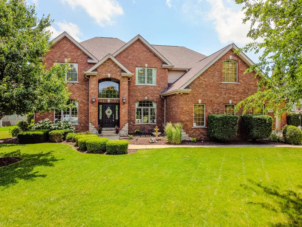 21416 South Majestic Pine Street Shorewood IL 60404