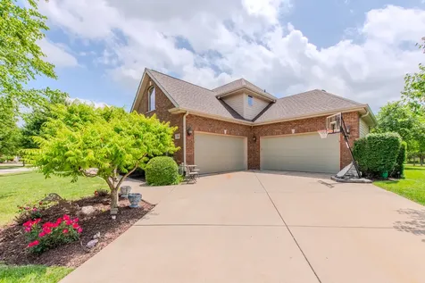 21416 South Majestic Pine Street Shorewood IL 60404