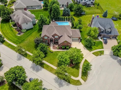 21416 South Majestic Pine Street Shorewood IL 60404